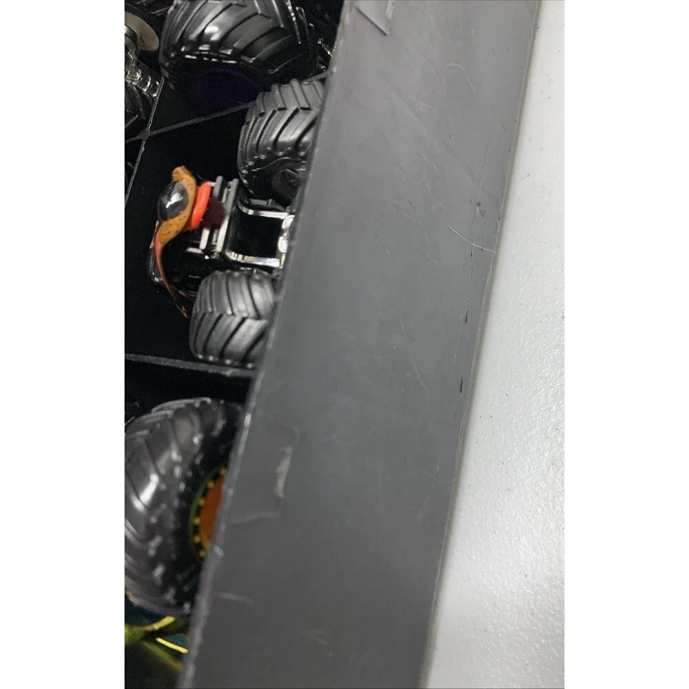 Hot Wheels Mattel 3D Monster Jam Storage Carrying Case With 13 Vehicles
